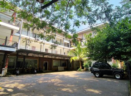 New Bandengan Beach Hotel