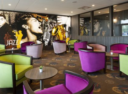 Hôtel Roi Soleil Prestige Plaisir - St Quentin .