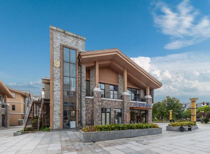 Floral Hotel·Hoshino Residenc Hotel(Changbaishan West Scenic Area Tourism Service Center Store)