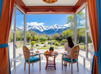 Ma Ti Temple Wolong Villa