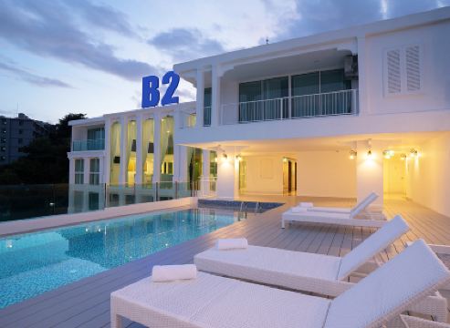 โรงแรม บีทู ภูเก็ต พรีเมียร์