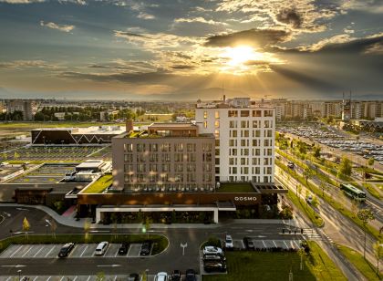 QOSMO Brasov Hotel
