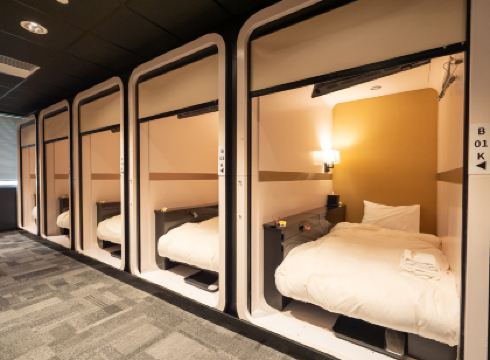 FIRST CABIN INTERNATIONAL HAWAII