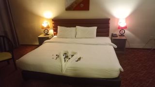 the-signature-hotel
