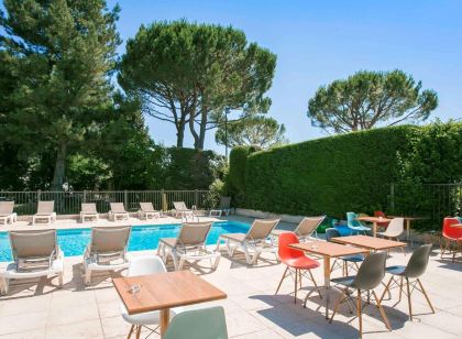 Hôtel IBIS Avignon Sud