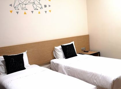 Qlio Hotel