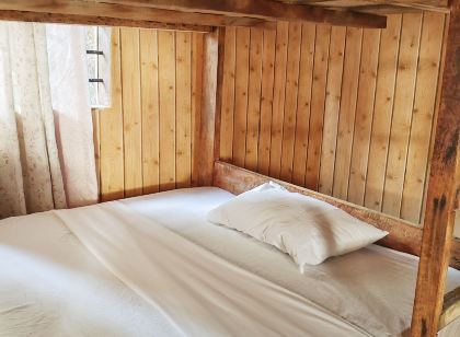 Sawa Sawa Beach Hotel & Backpackers