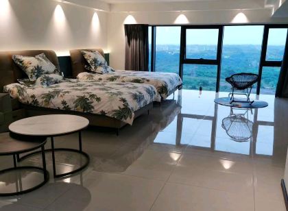 Zigong Hetang Yueshe Hotel