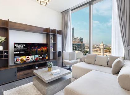 Dozin stay-Paramount Towers D Burj wide view with balcony