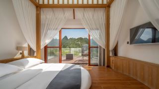 xingyi-wanfenglin-yuejingwan-hotel