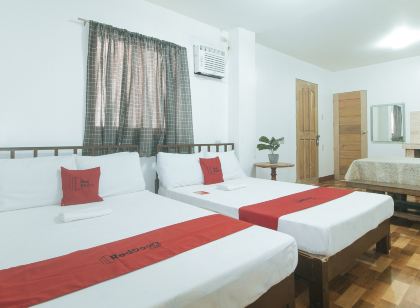 RedDoorz @ Joels Apartelle