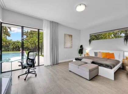 Tropical Villa with Heated Pool and Game Yard