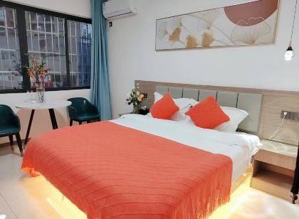 星途美家公寓(萬達廣場貴醫三附院店)