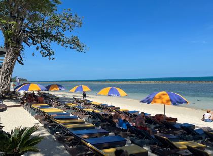 Arkbar Beach Club