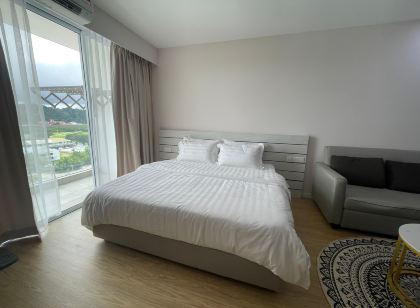 KO-Z Place @ Aru Suites