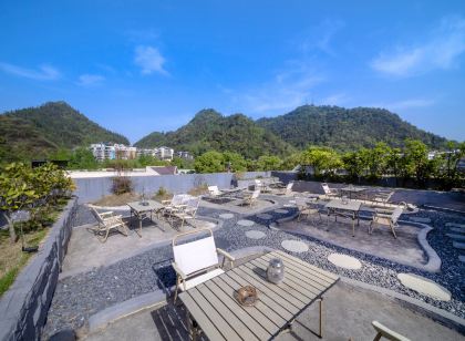 貴陽方得其所·擼貓民宿(花溪公園地鐵站店)