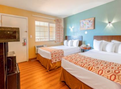 Hotel Avenida - Oceanside Camp Pendleton