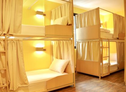 Bed&Beach Hostel Karon