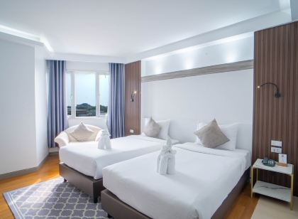 โรงแรมทองธารินทร์