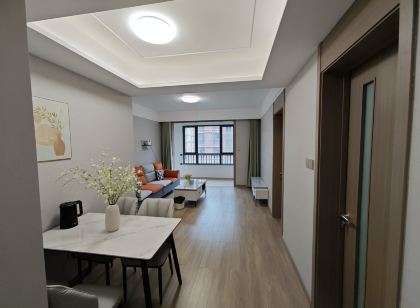 Rongcheng Meets Home Homestay (Qinxiangting Branch)