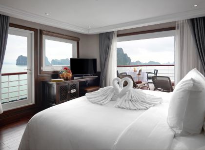 Paradise Grand Cruise