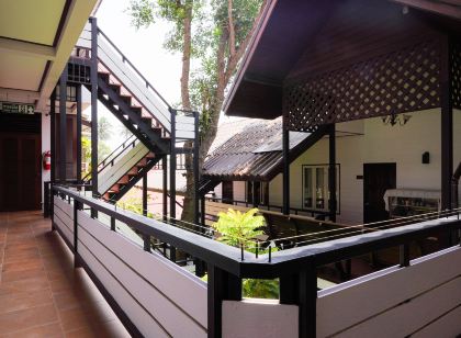 Thanicha Resort Amphawa