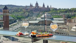 catalonia-barcelona-plaza
