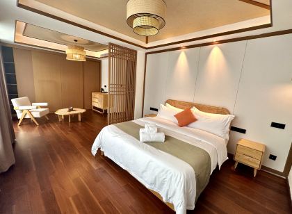 山水雙合花隱書香民宿