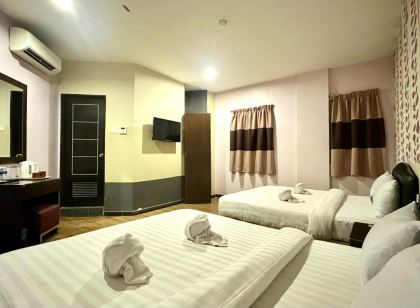 Swing & Pillows - Sky Star, KLIA 1 KLIA 2, Sepang