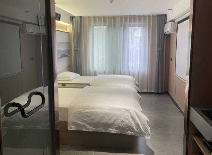 Xiongxian Haizhilin Hotel