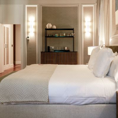4-Deluxe Double Room (Mi-Ekng) 4-Deluxe Double Room (Mi-Ekng) Hospes Palacio de Los Patos Granada Promo Code