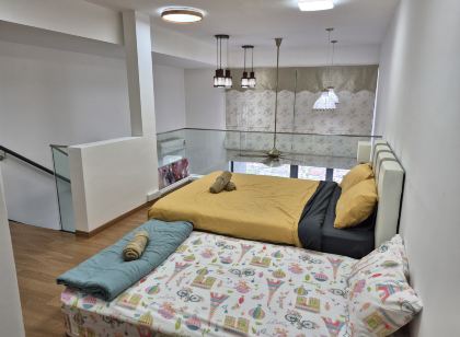 EkoCheras*Balcony* Sunshine&Cosy Condo Stay 3/4Pax