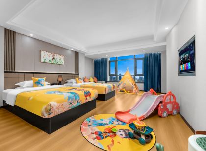 PLUS設計師飯店(吐魯番鄯善縣新城夜市店)