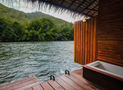 The Hub Erawan Resort