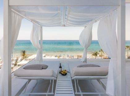 Flamingo Paradise Beach Hotel