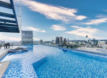 Luxcity Hotel & Apartment