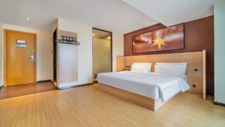 iu-hotel-chongqing-longtou-temple-north-railway-station