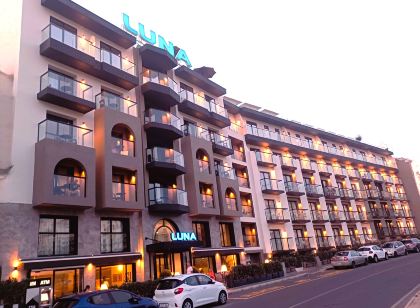 Luna Holiday Complex