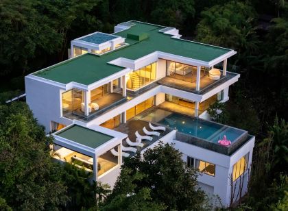 MoonShadow 6BR Prestige Villa Skyline Pool Luxe Villa