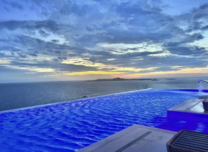 Copacabana Beach Jomtien Condo