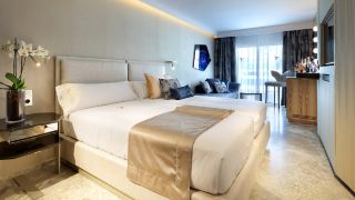 ushuaia-ibiza-beach-hotel-adults-only