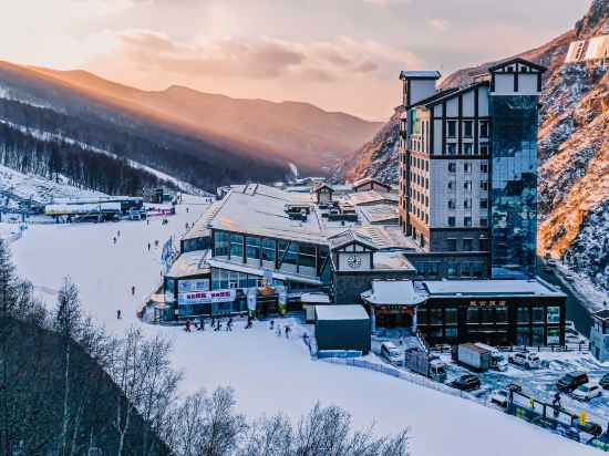 완룽 화쉐창 룽공 호텔 Hotel Exterior