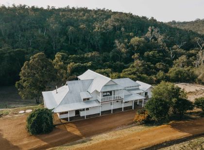 Ampersand Estates: The Homestead