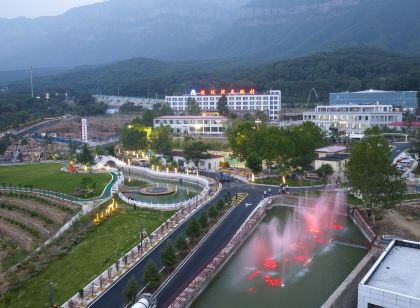 Linzhou Lan Yue Bay Resort