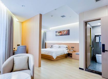 營山朗潤星悅智能飯店