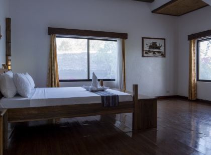 Exclusive & Private Island Resort: Floral Island