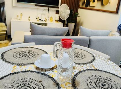 Cozy Urban Oasis: Your Perfect Home-Away-From-Home