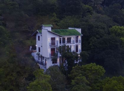 Holistic Villas Hills