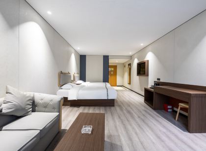 溪悅飯店(常熟世貿活力城星光天地店)