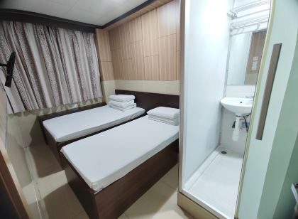 Kam Fu Guest House (Mongkok MTR Exit E1)